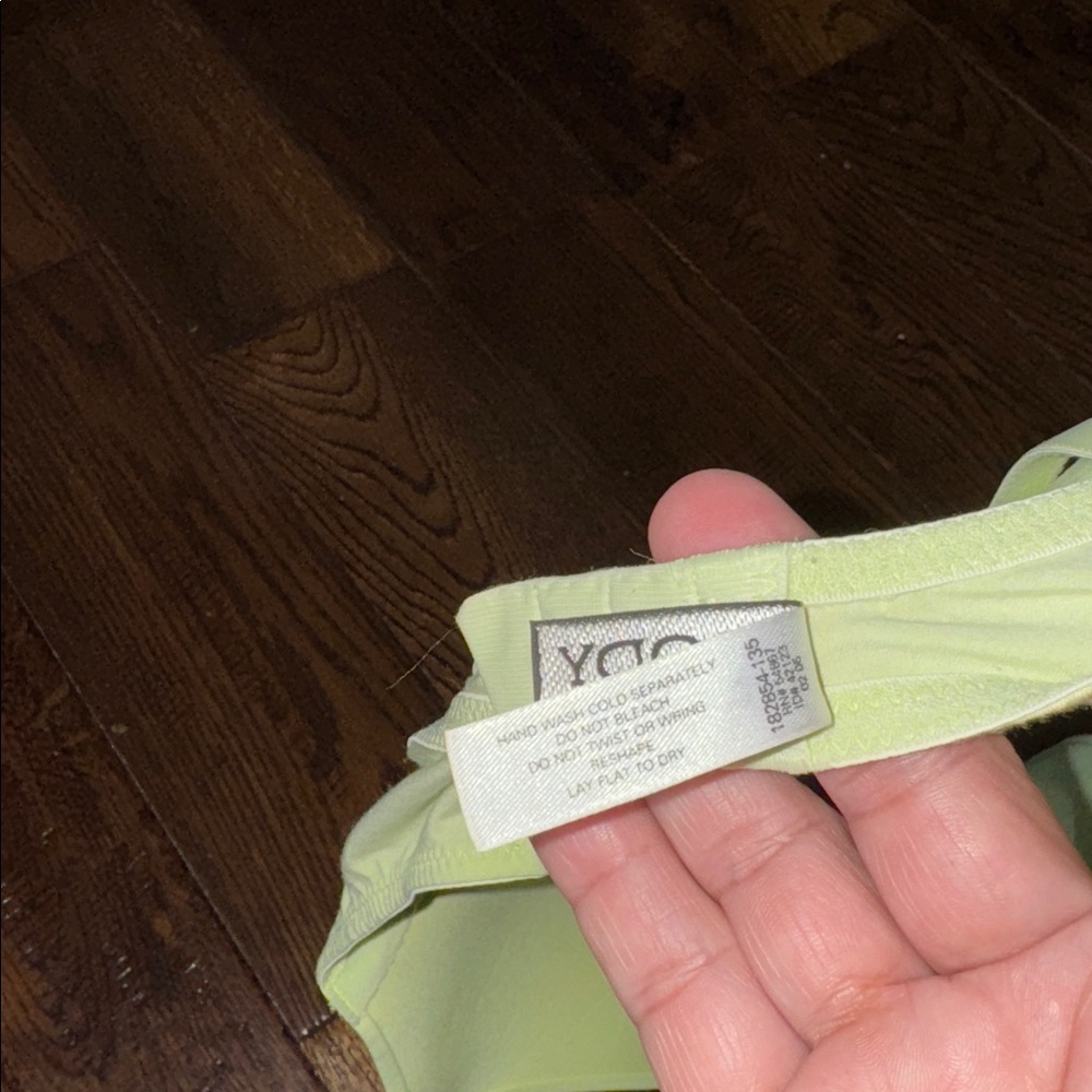 Victorias Secret Body T Shirt Bra - Picture 5 of 5